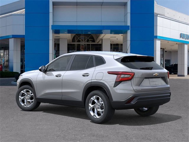 2026 Chevrolet Trax LS photo 3