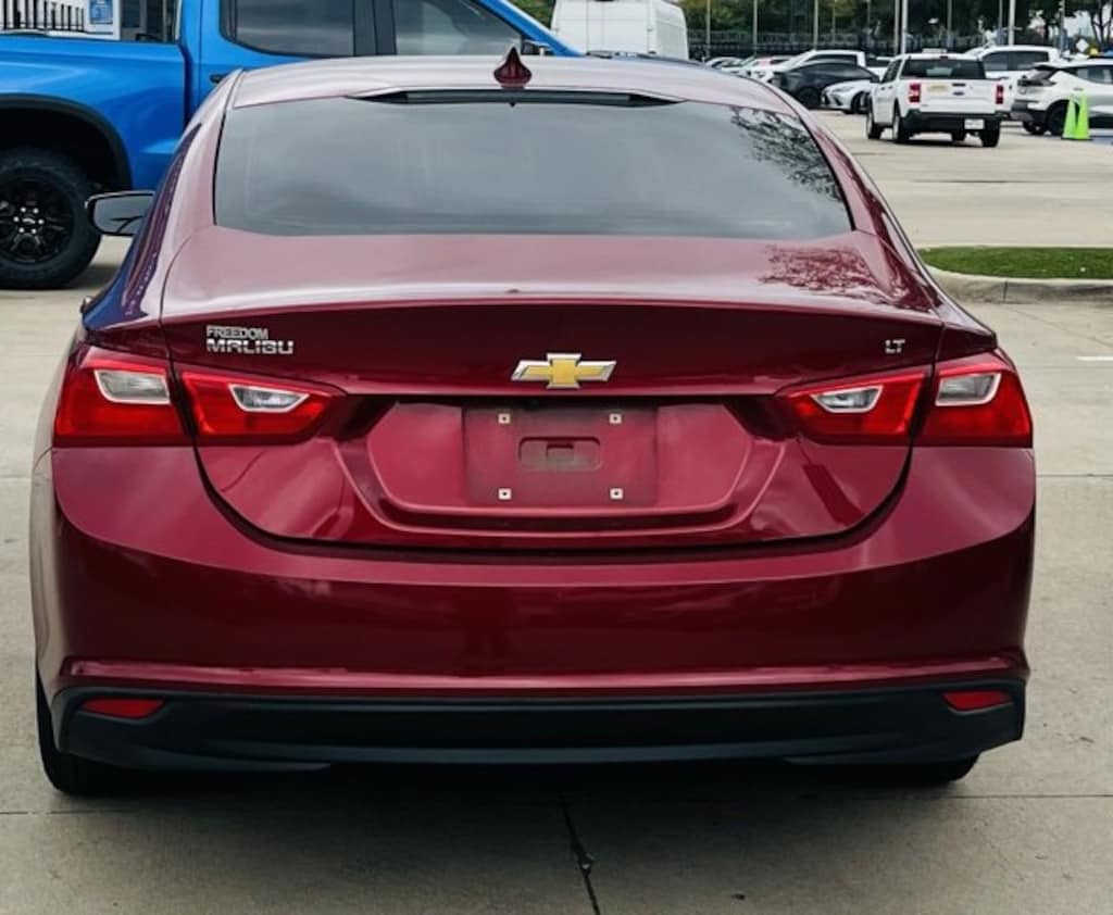 Used 2018 Chevrolet Malibu LT Car