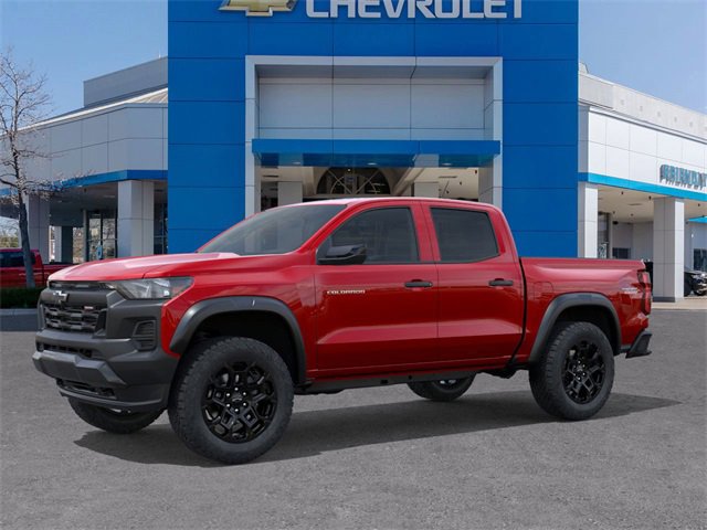 2026 Chevrolet Colorado Trail Boss photo 2