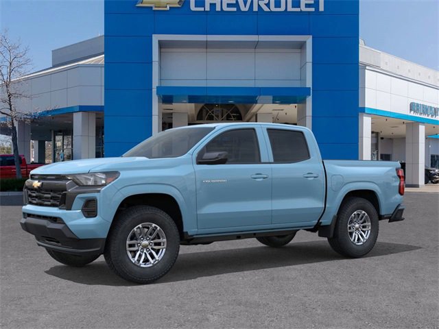 2026 Chevrolet Colorado LT photo 2