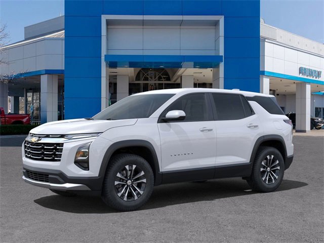 2026 Chevrolet Equinox LT photo 2
