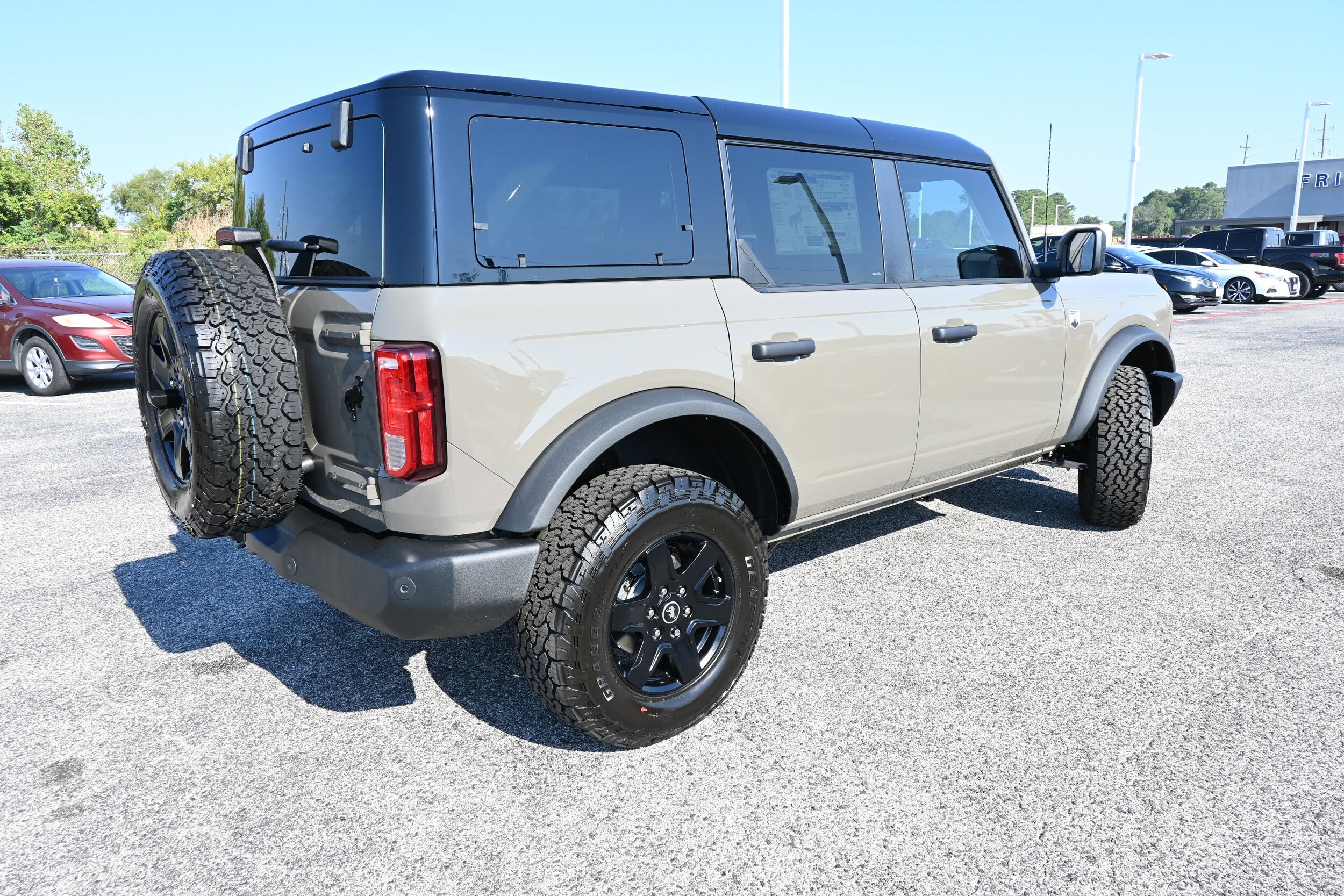 2025 Ford Bronco Big Bend photo 2