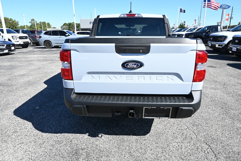 New 2025 Ford Maverick XL Truck SuperCrew