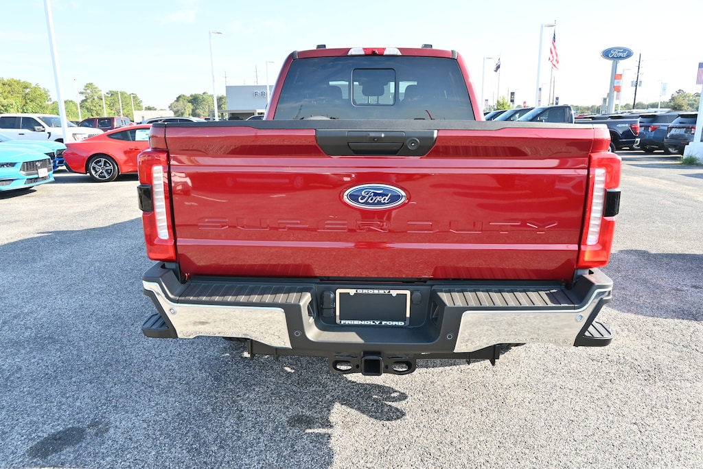 New 2025 Ford F-250 XLT Truck Crew Cab