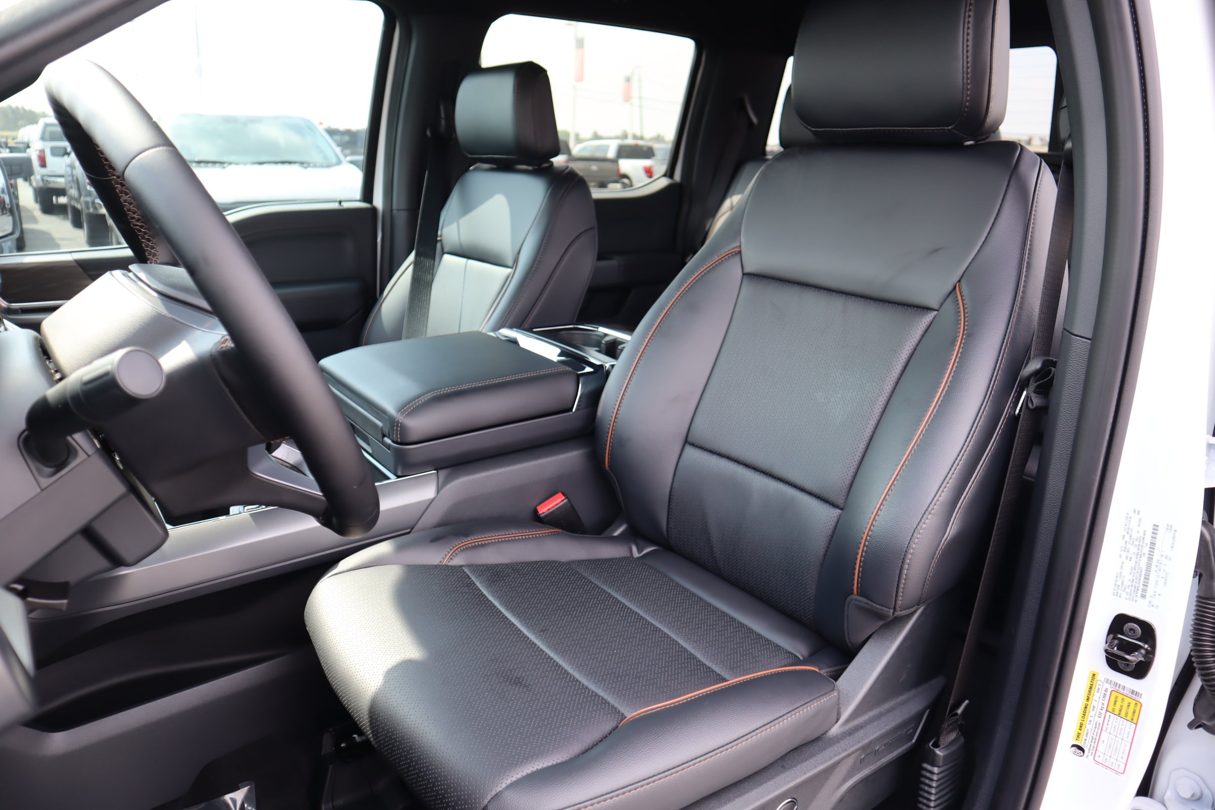 2025 Ford F-150 Lariat - Photo 36