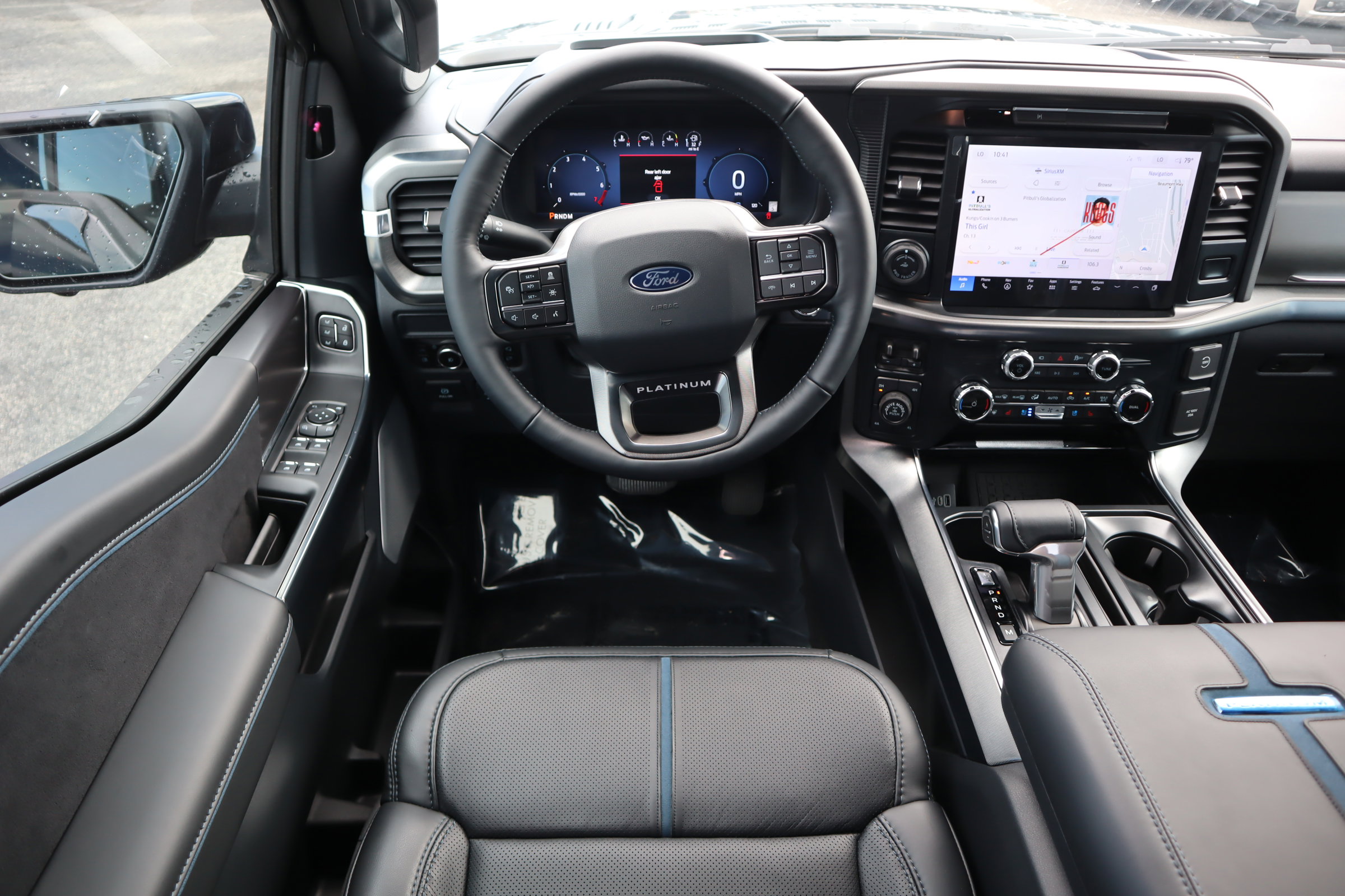 2025 Ford F-150 Platinum - Photo 22