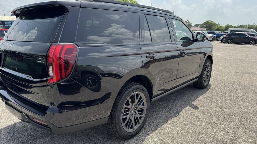 New 2027 Ford Expedition Platinum SUV