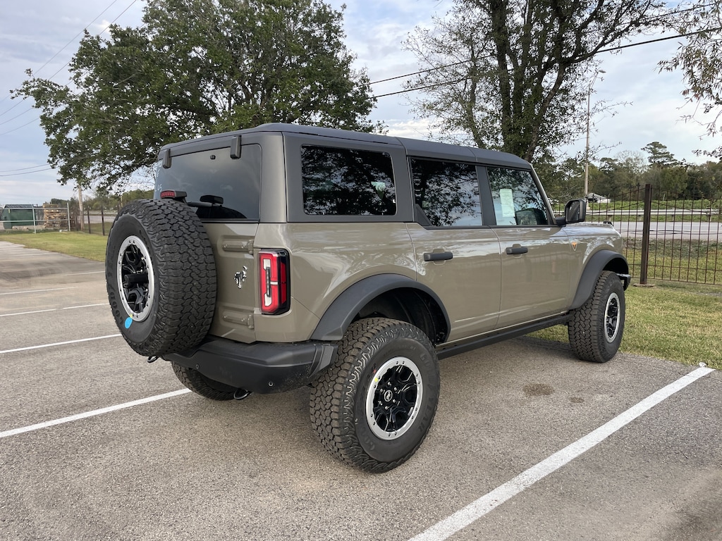 New 2025 Ford Bronco Badlands SUV
