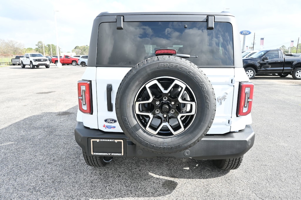 New 2026 Ford Bronco Outer Banks SUV