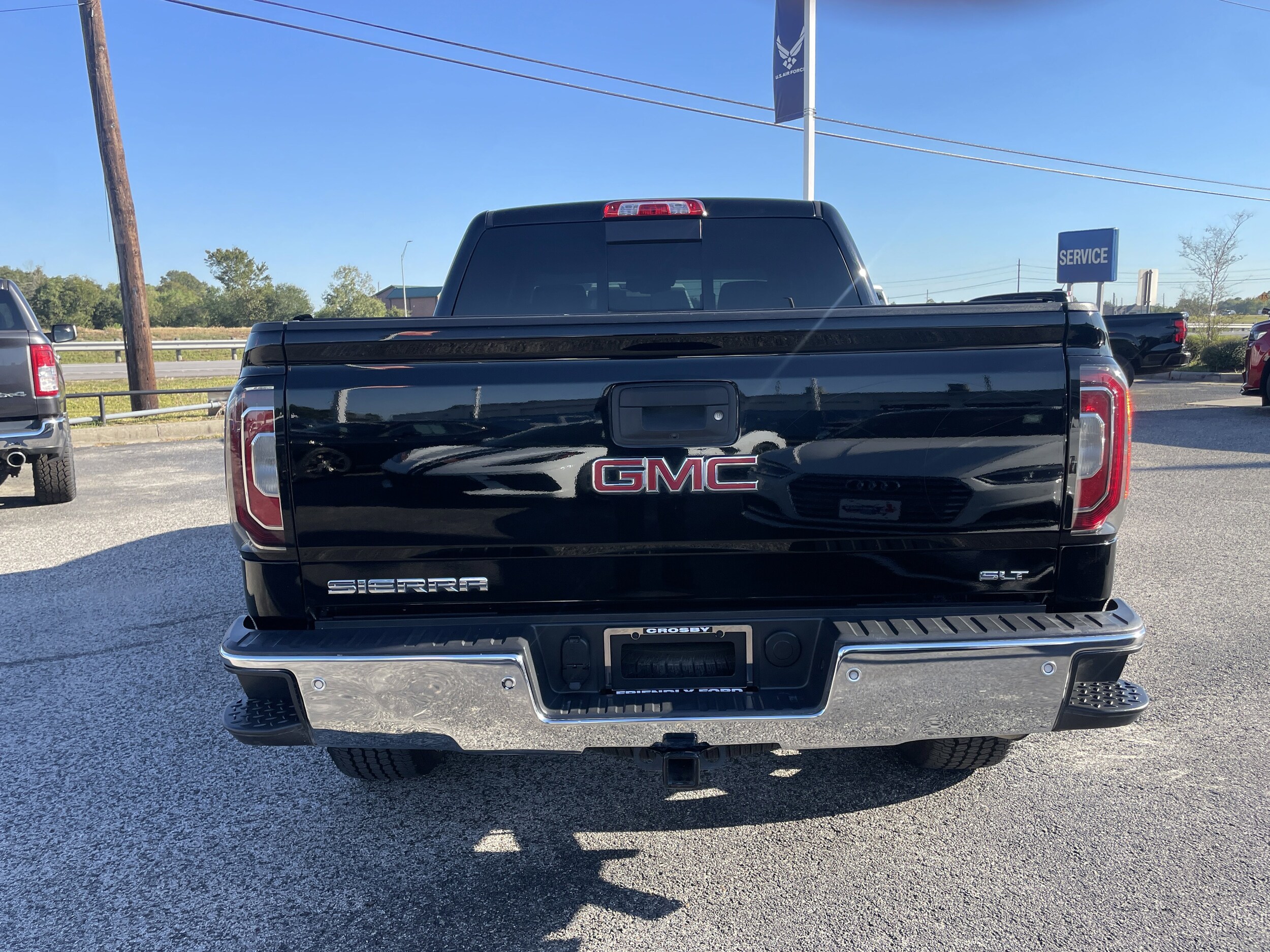 2018 Gmc Sierra 1500 SLT photo 2