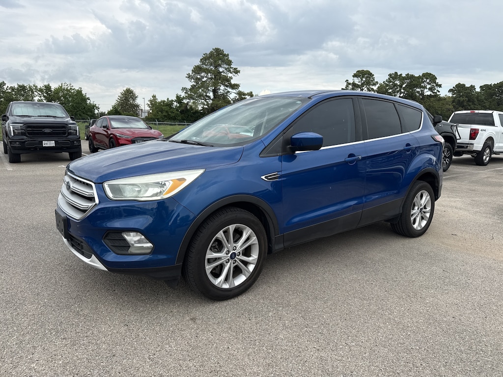 Used 2017 Ford Escape SE SUV