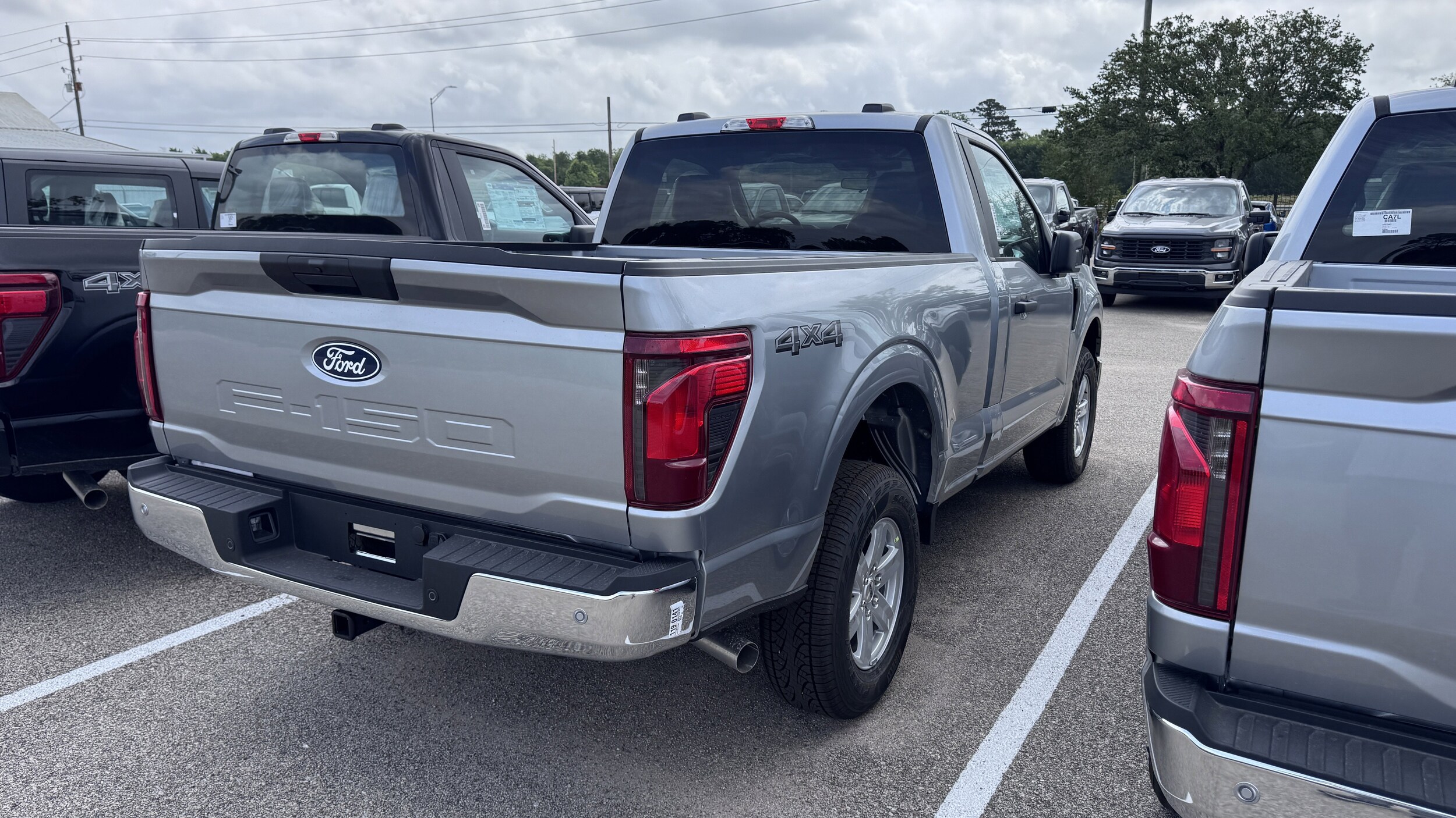 2025 Ford F-150 XL photo 2