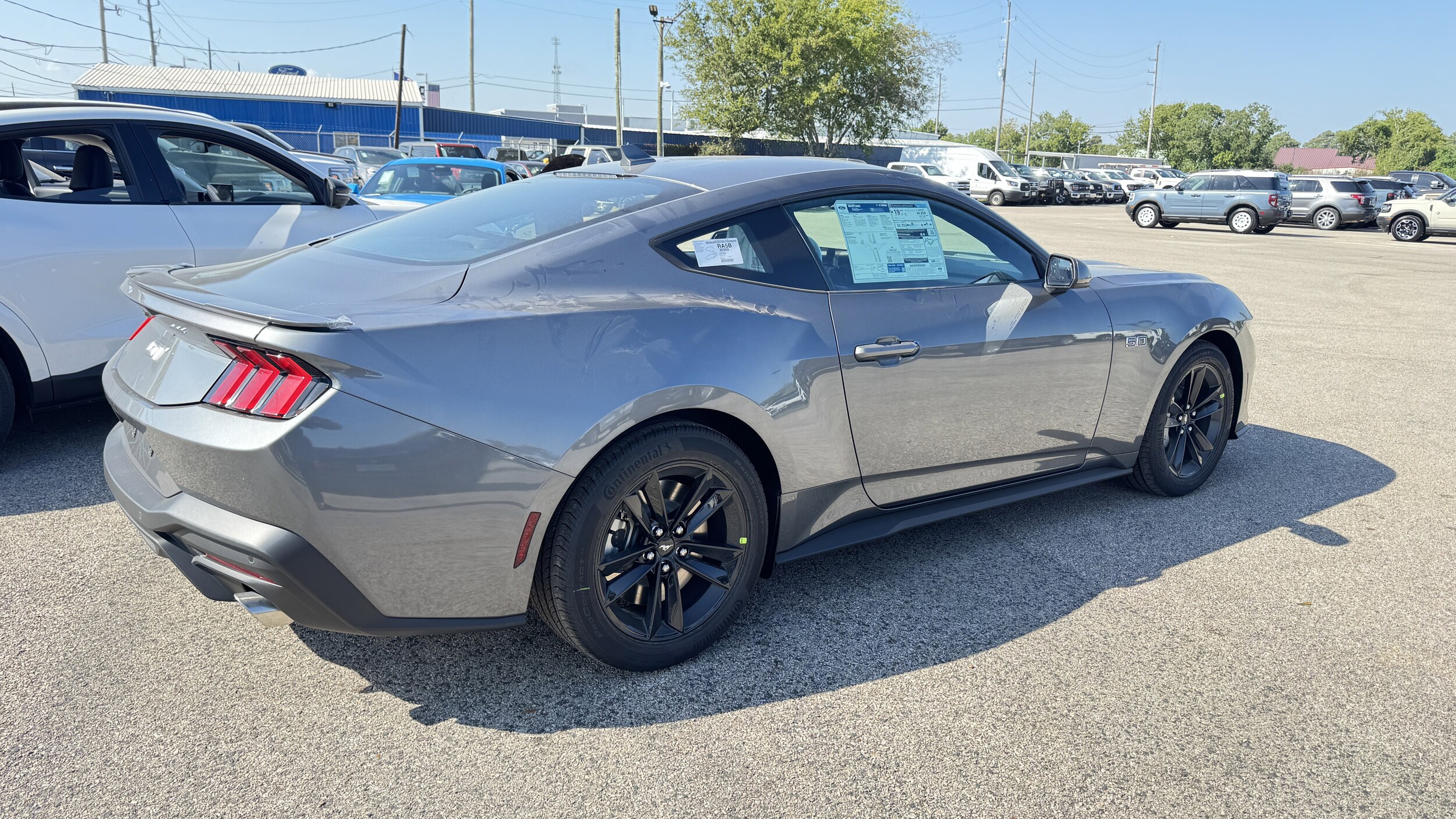 2025 Ford Mustang GT photo 3