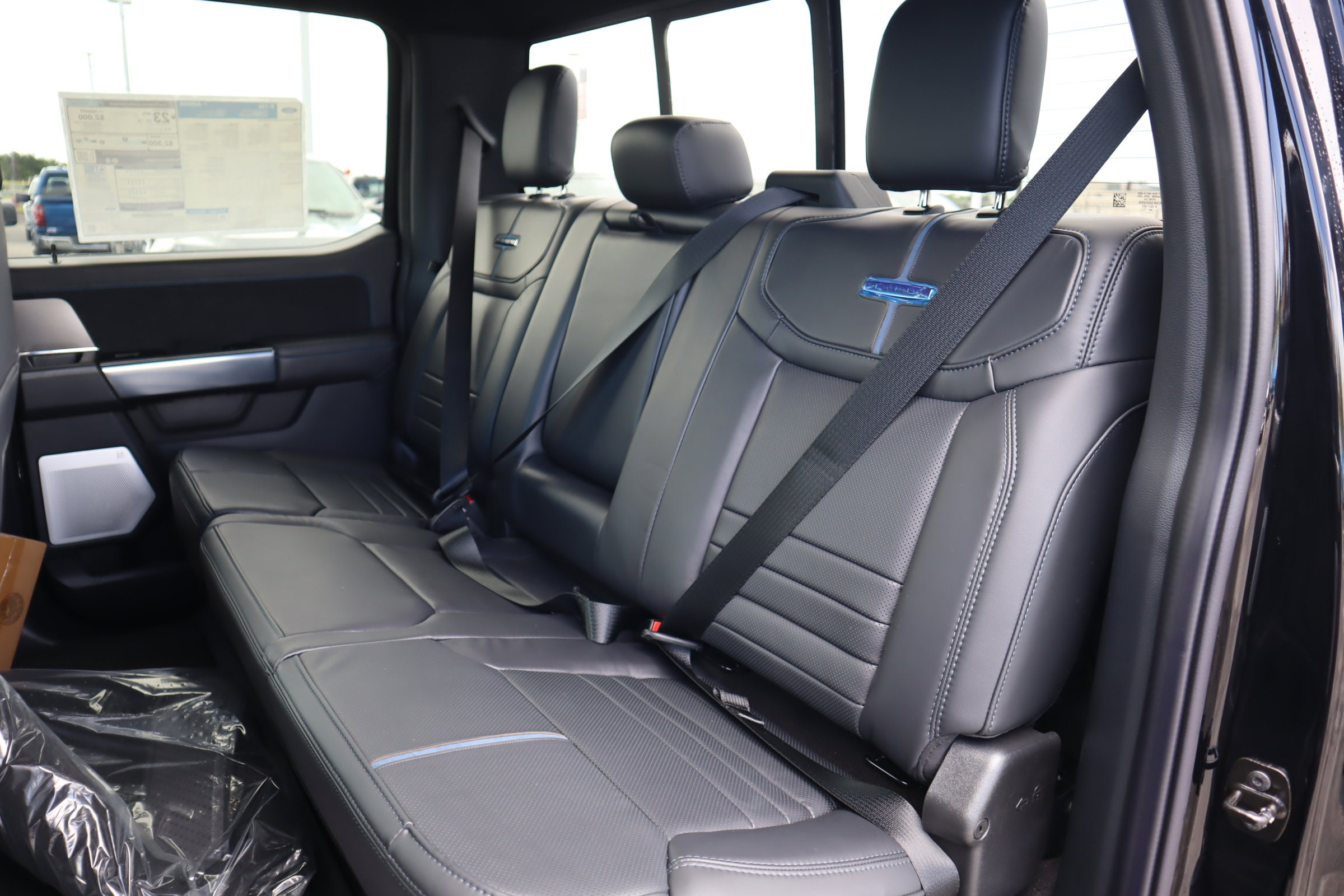 2025 Ford F-150 Platinum - Photo 37