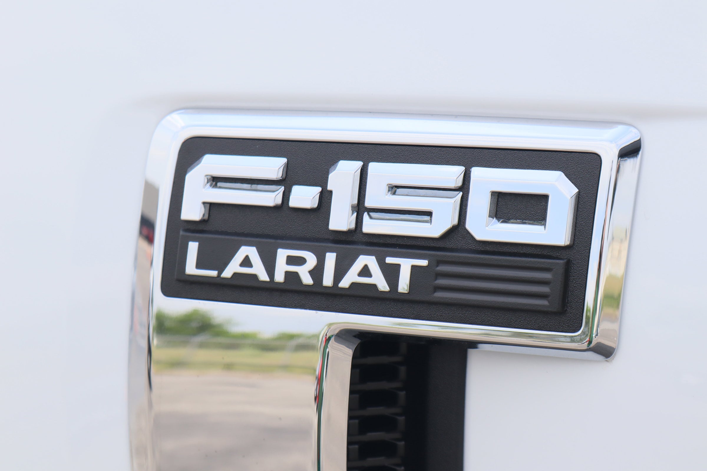 2025 Ford F-150 Lariat - Photo 13