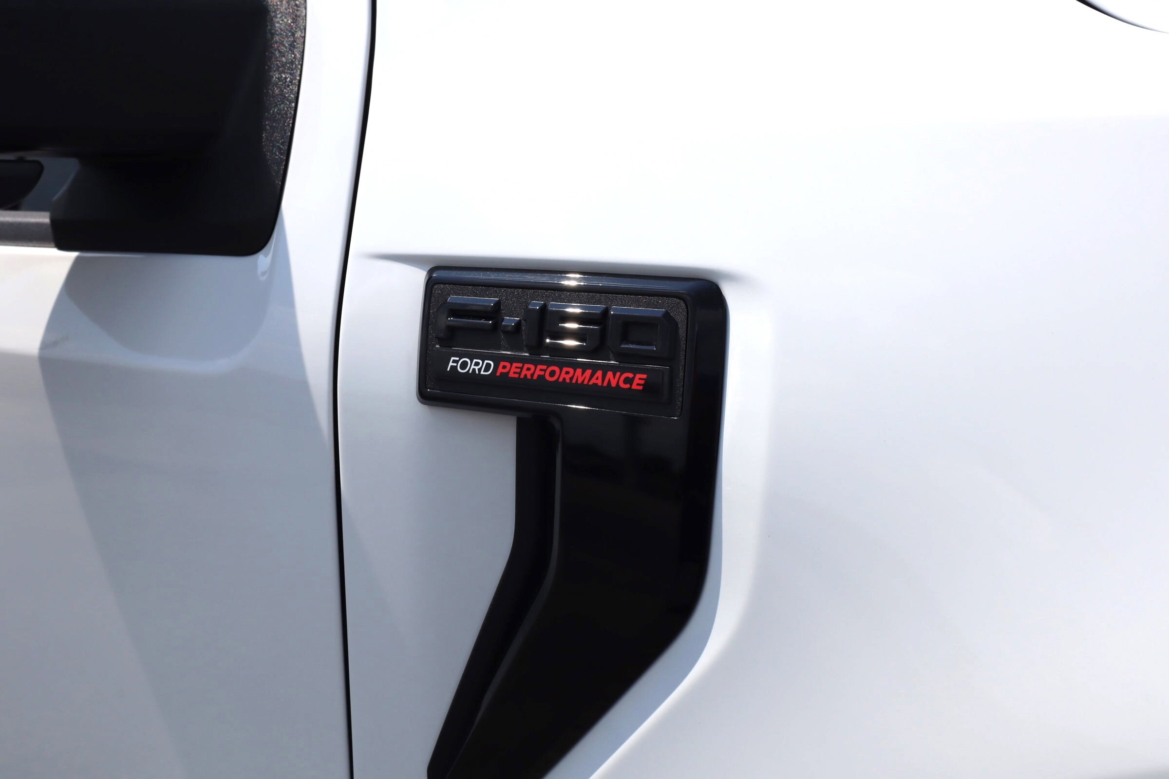 2024 Ford F-150 XL photo 2