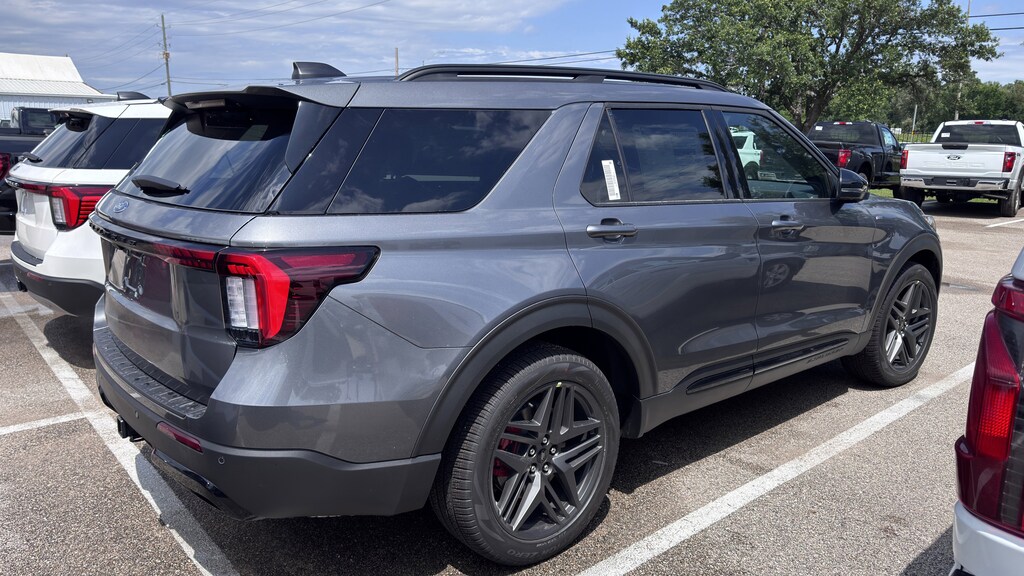 New 2026 Ford Explorer ST-Line SUV