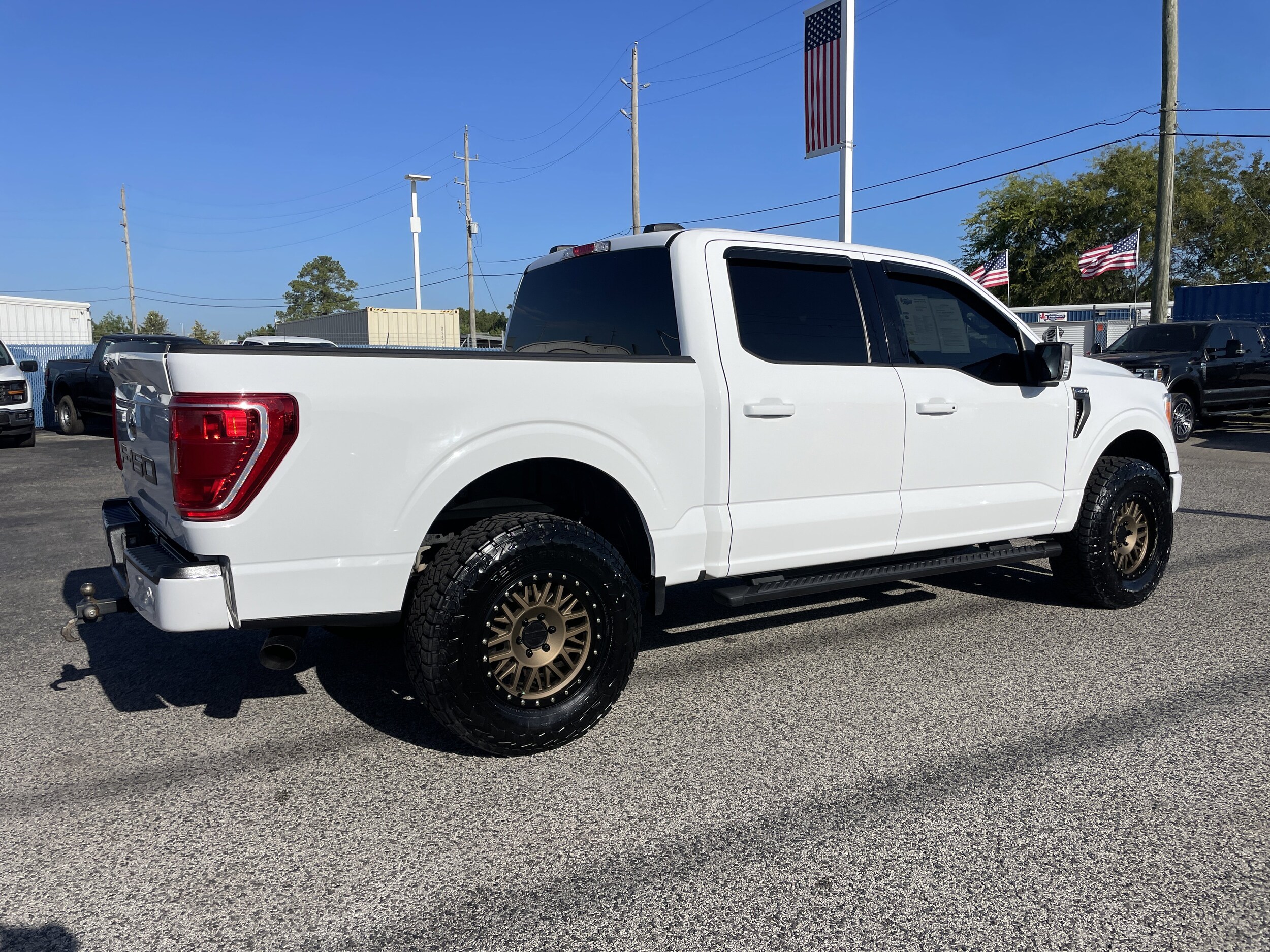 2022 Ford F-150 FX4 photo 2
