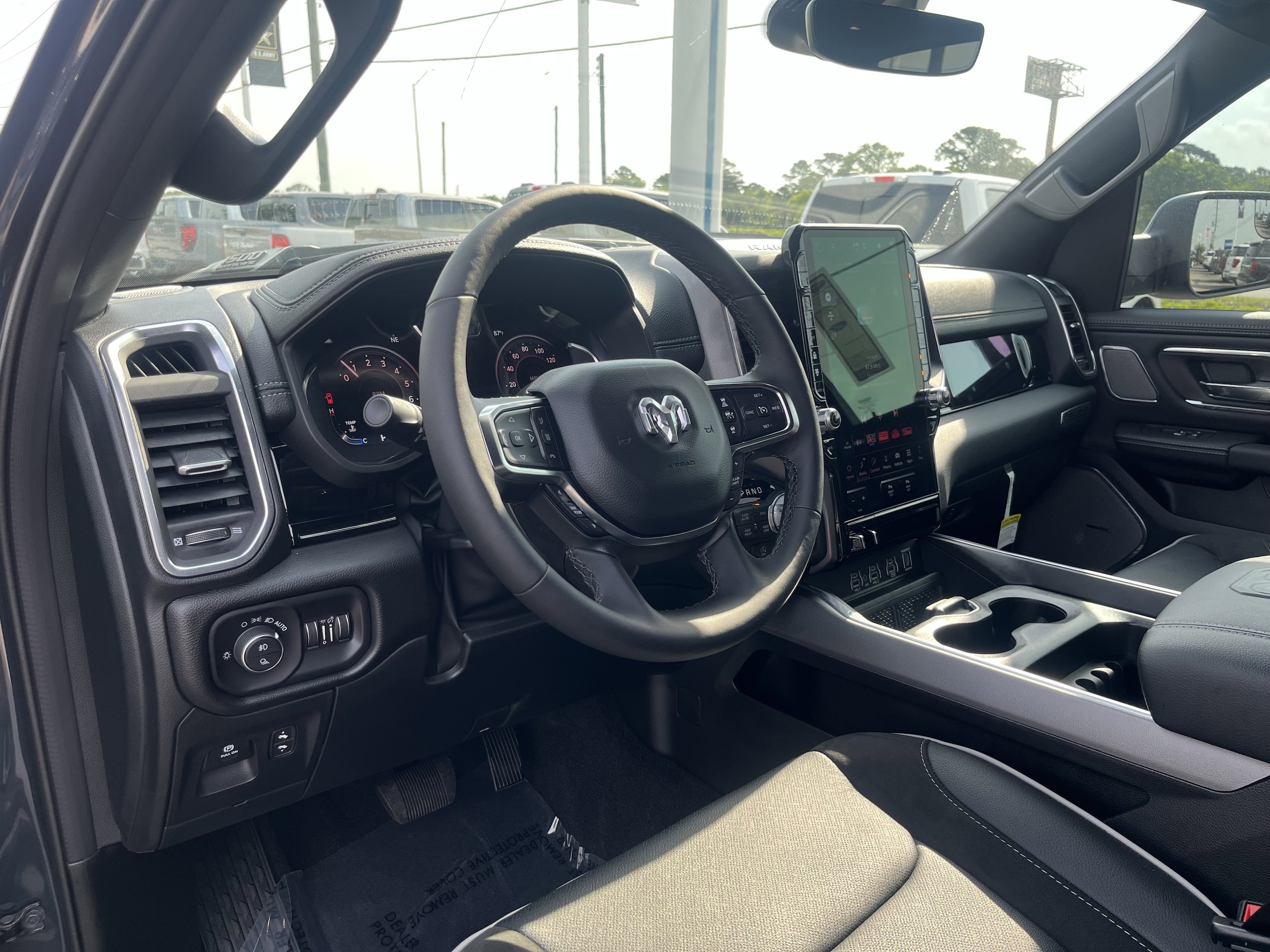 2026 RAM Ram 1500 Pickup Laramie - Photo 13
