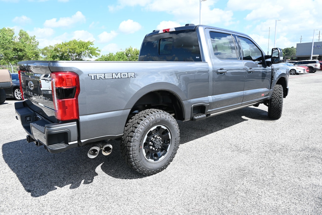 New 2026 Ford F-250 Lariat Truck Crew Cab