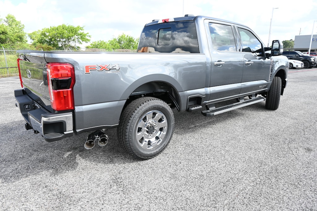 New 2026 Ford F-250 Lariat Truck Crew Cab