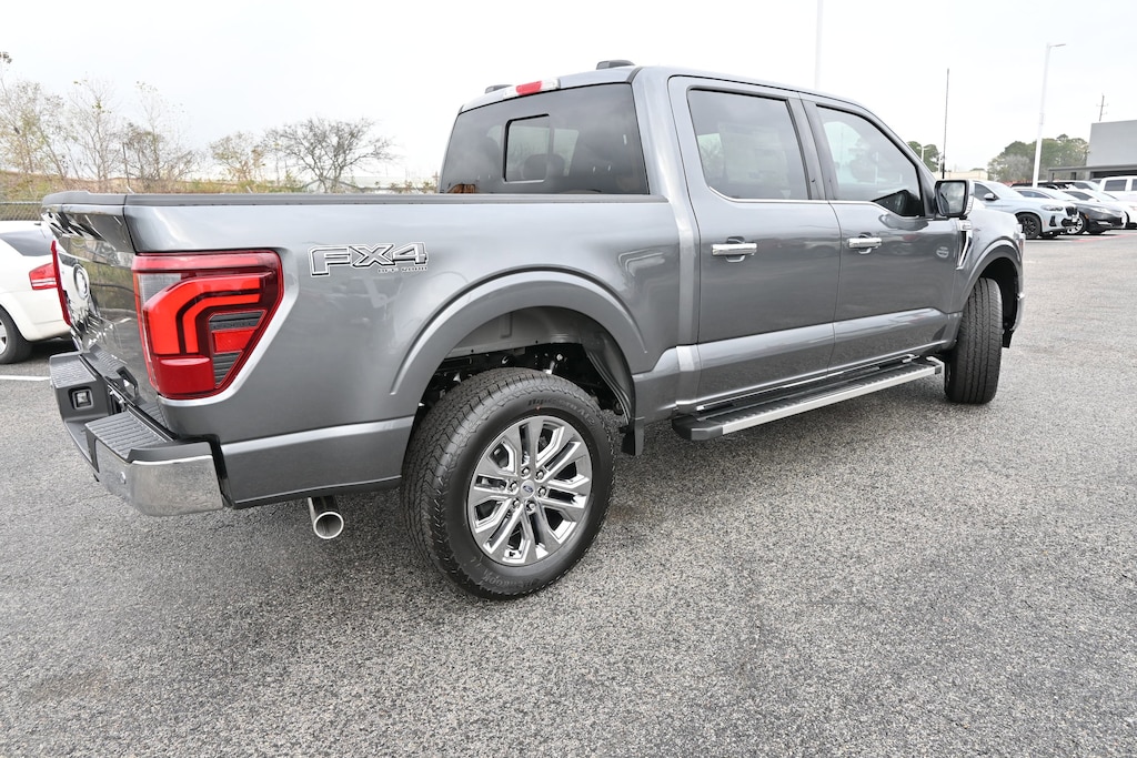 New 2025 Ford F-150 Lariat Truck SuperCrew Cab