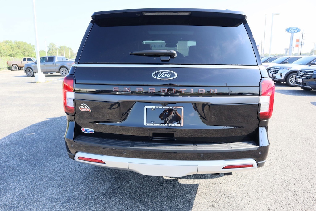 New 2024 Ford Expedition For Sale at Friendly Ford of Crosby VIN