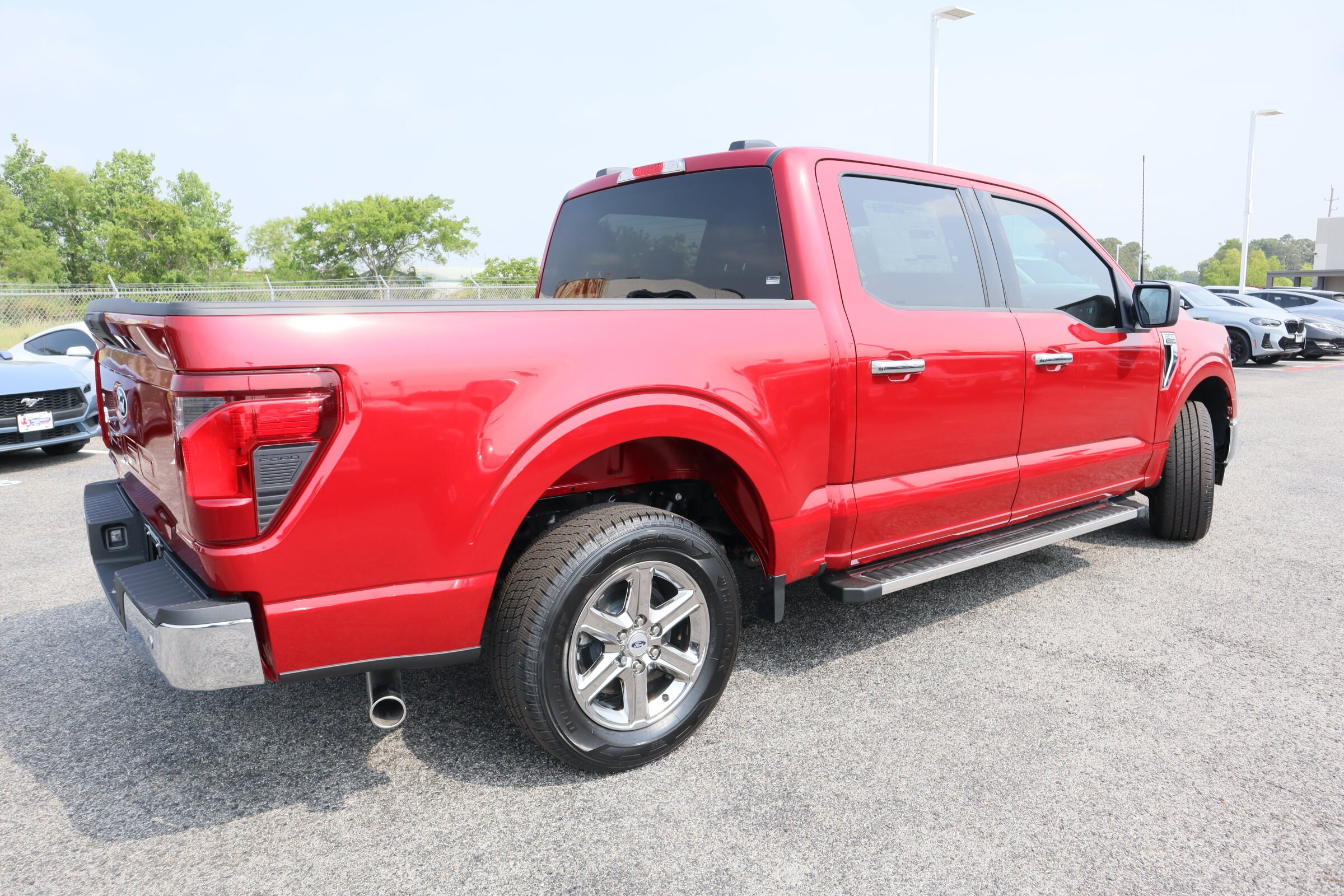2025 Ford F-150 XLT photo 2