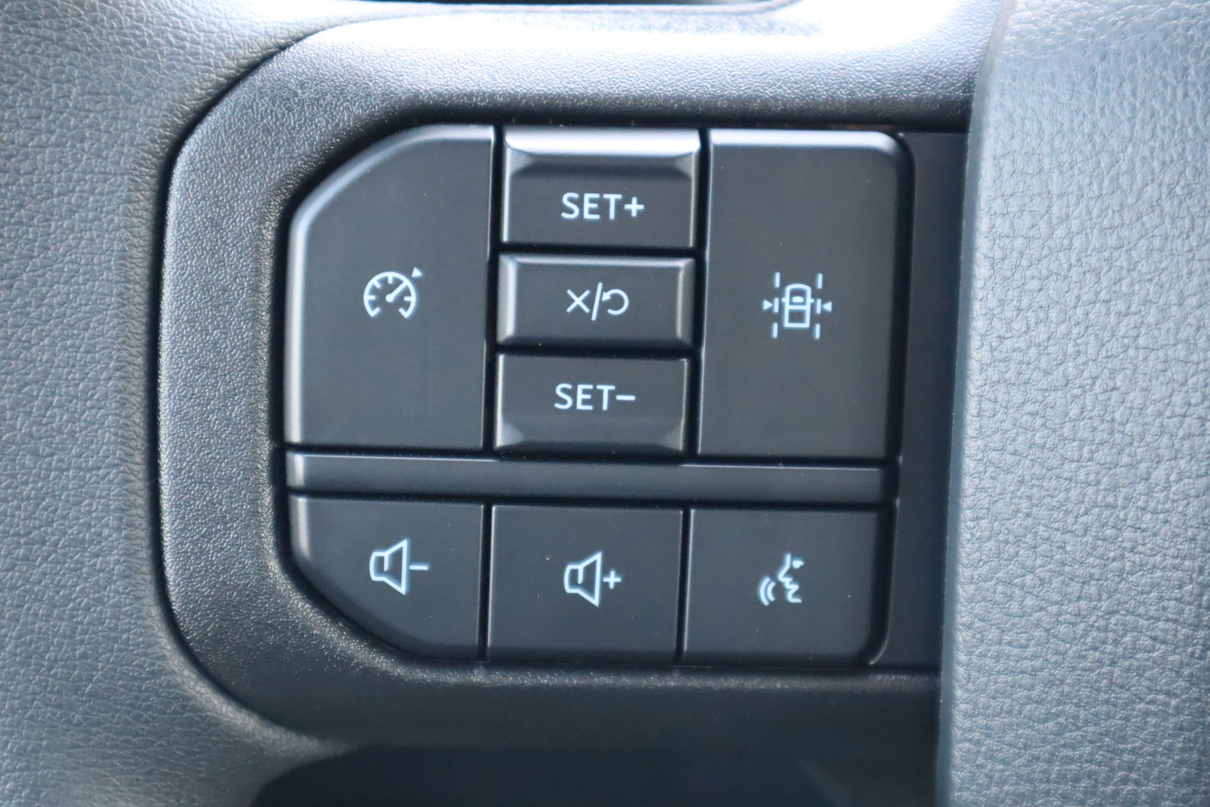 2025 Ford F-150 XL - Photo 16