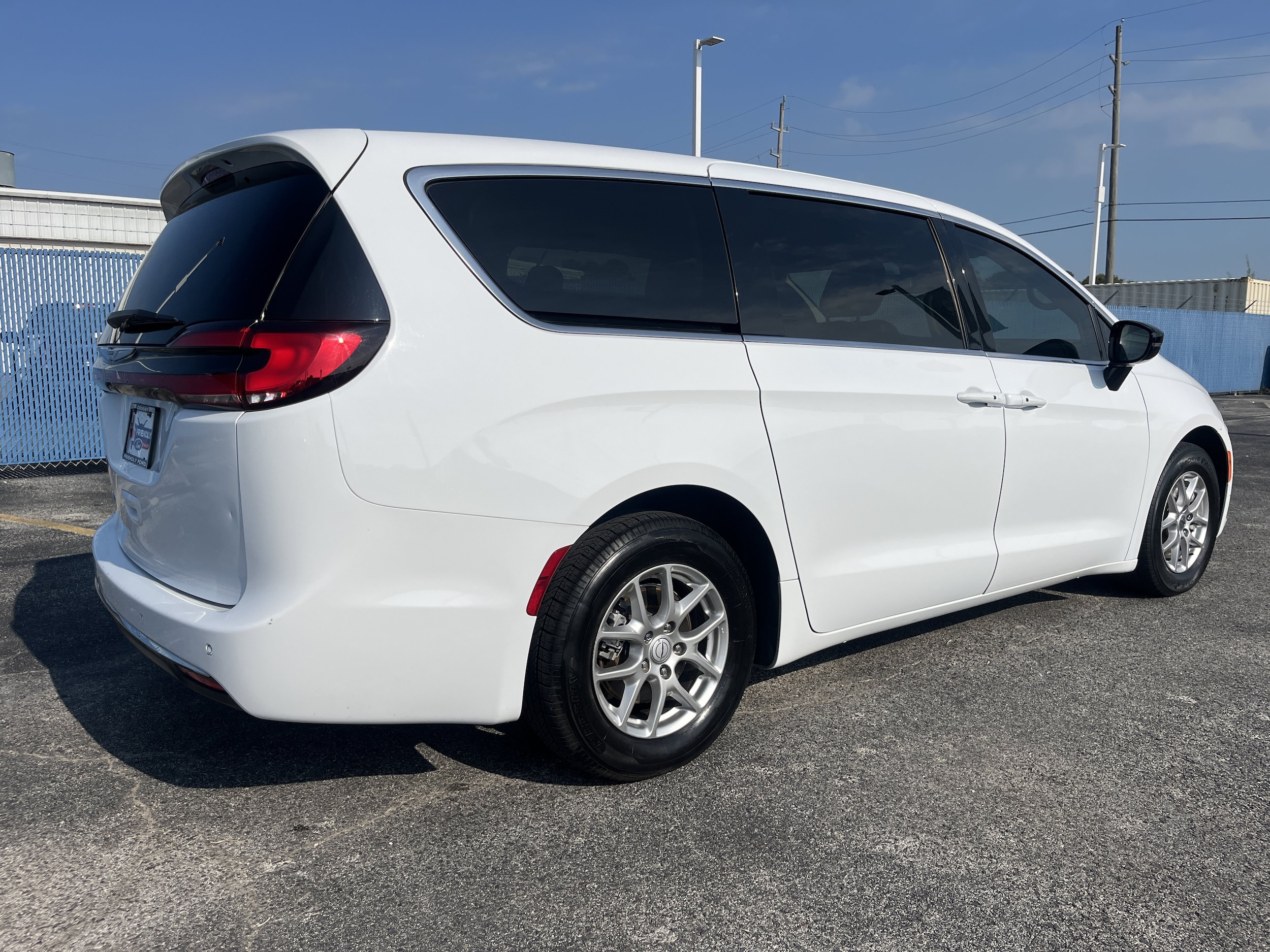 Used 2024 Chrysler Pacifica Touring L with VIN 2C4RC1BG2RR116074 for sale in Crosby, TX