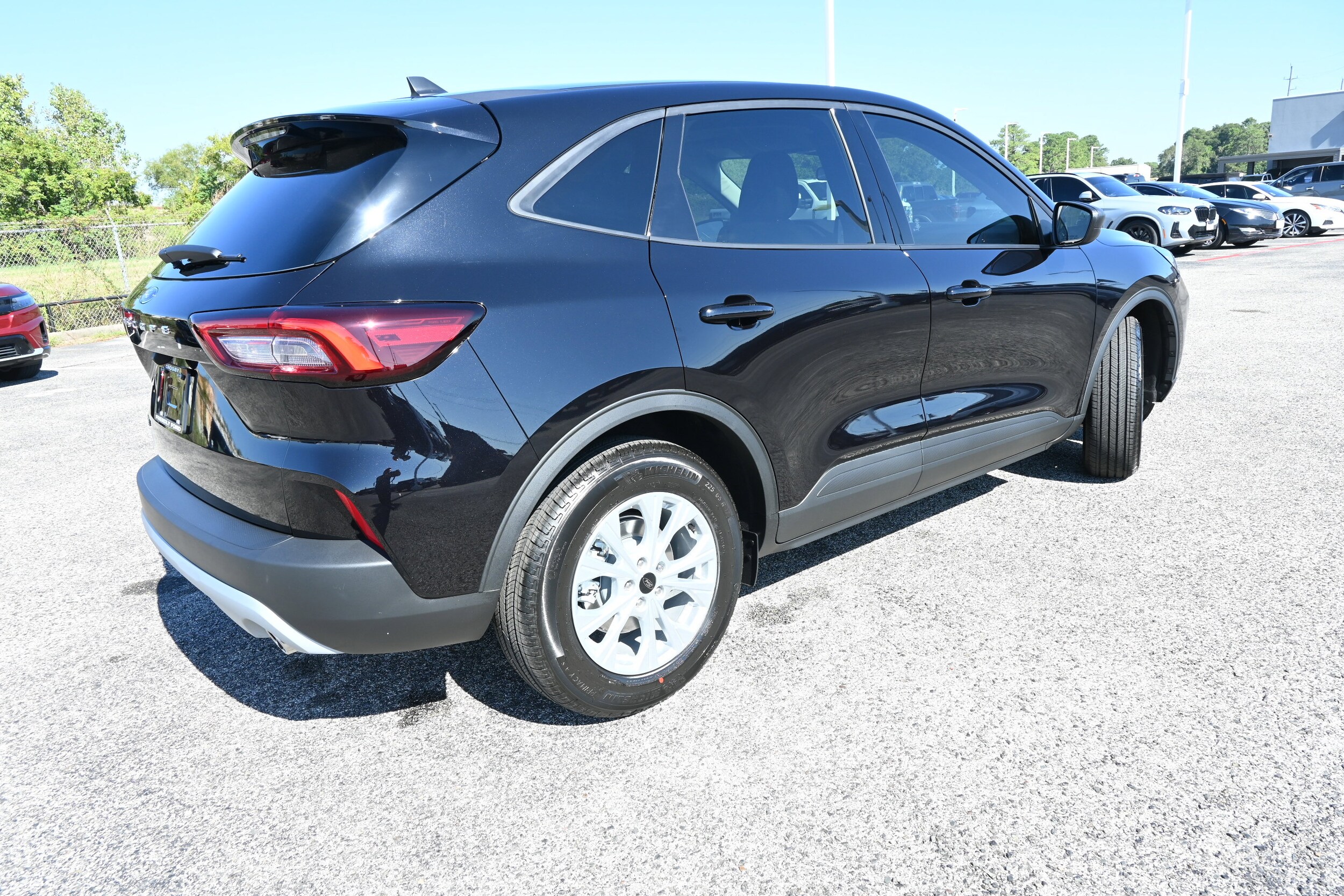2026 Ford Escape Active photo 2