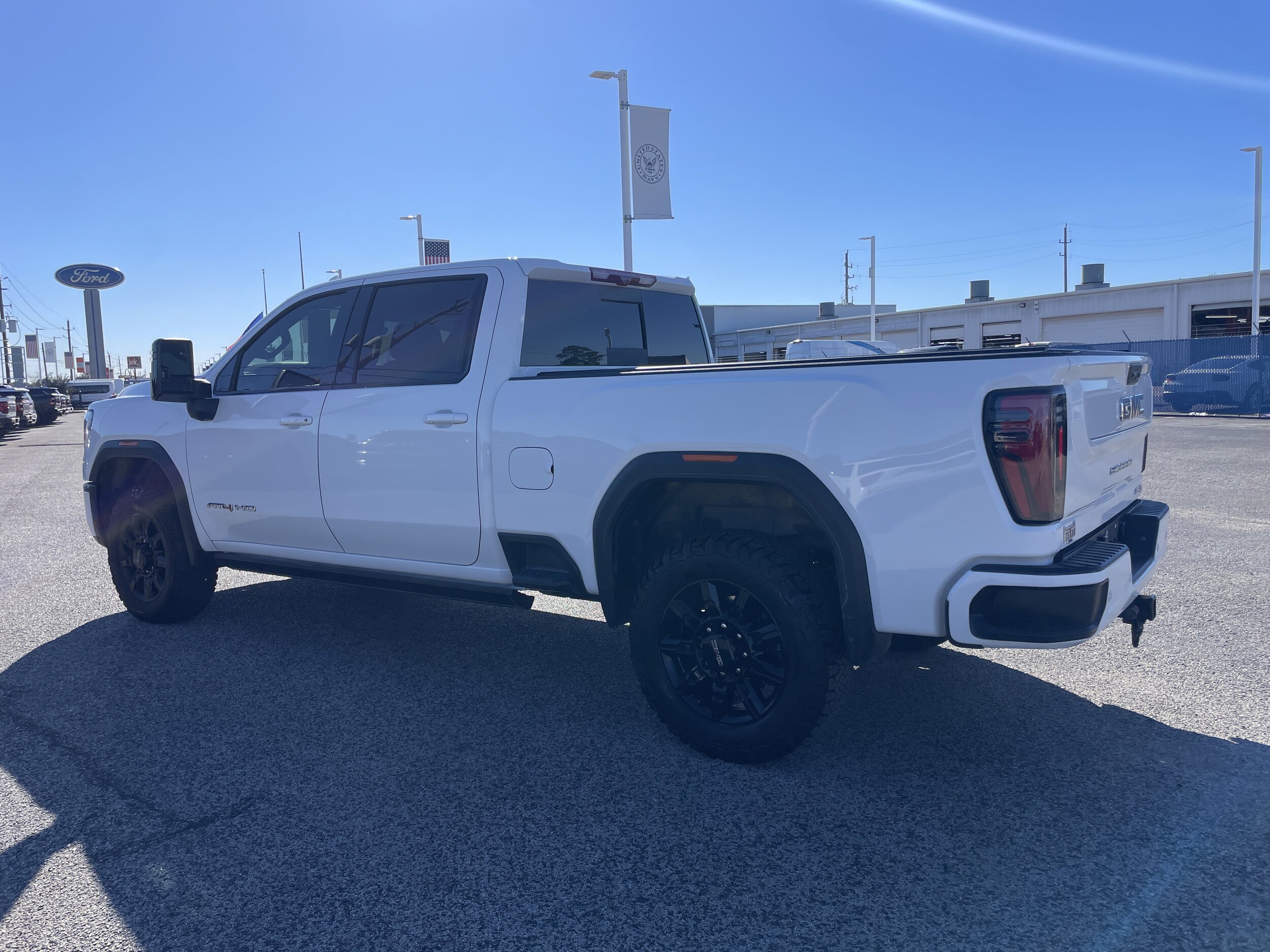 2024 Gmc Sierra 2500 HD AT4 photo 3