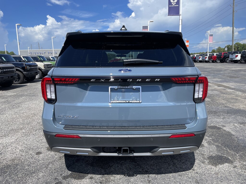 New 2025 Ford Explorer Active SUV