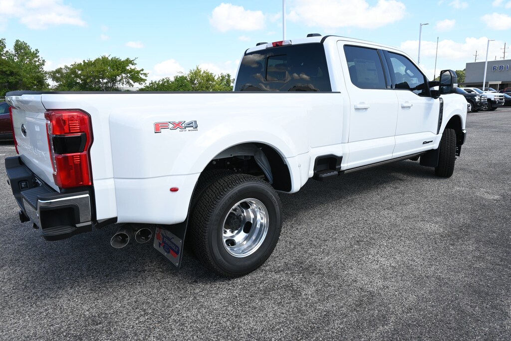 New 2026 Ford F-350 Lariat Truck Crew Cab