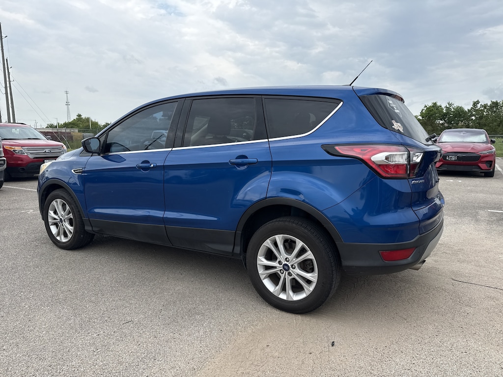 Used 2017 Ford Escape SE SUV