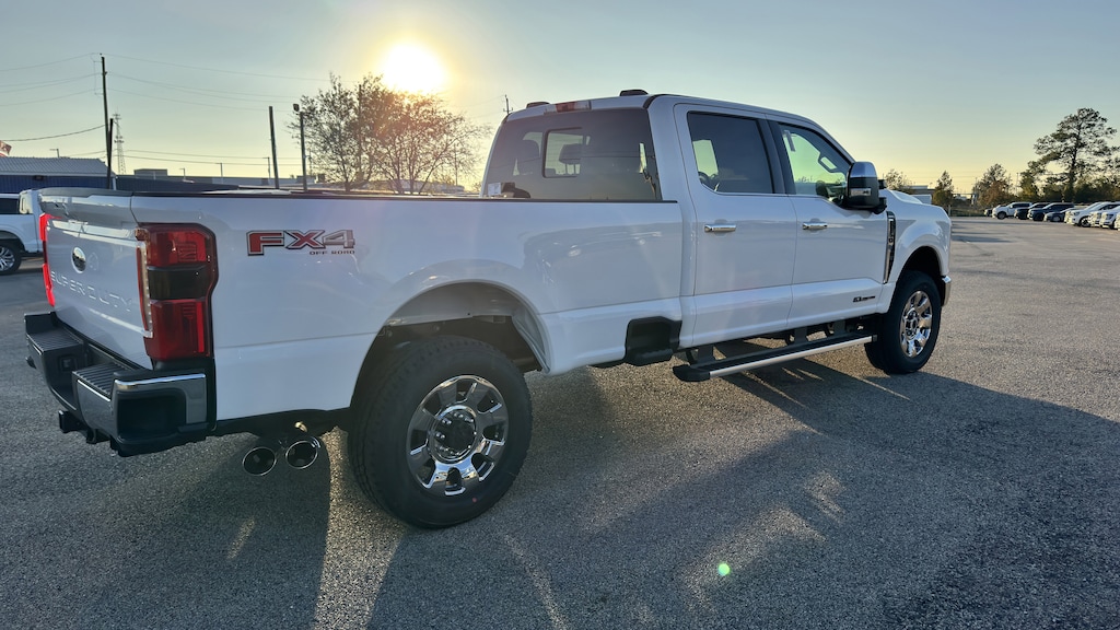 New 2026 Ford F-350 F-350 Lariat Truck Crew Cab