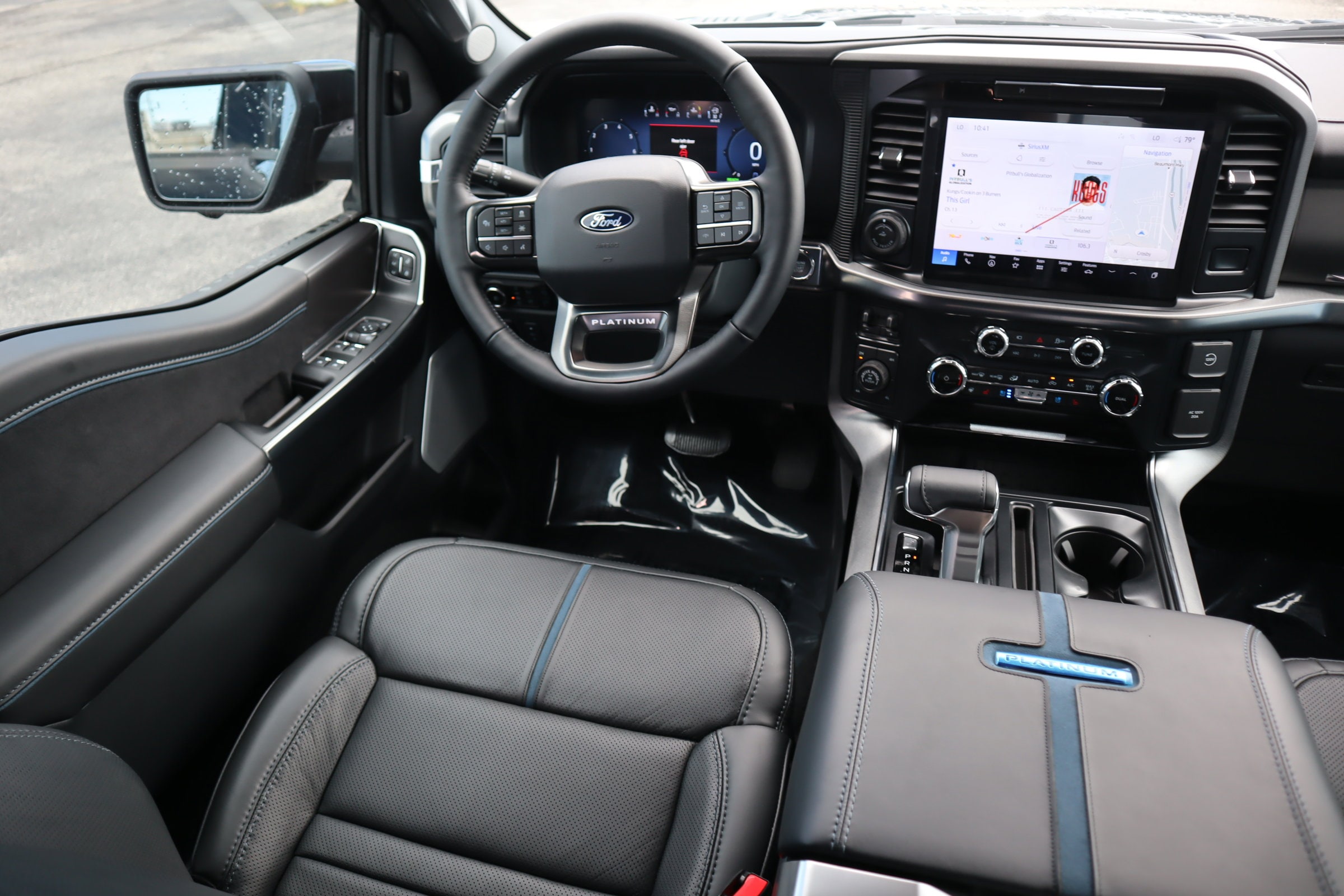 2025 Ford F-150 Platinum - Photo 33