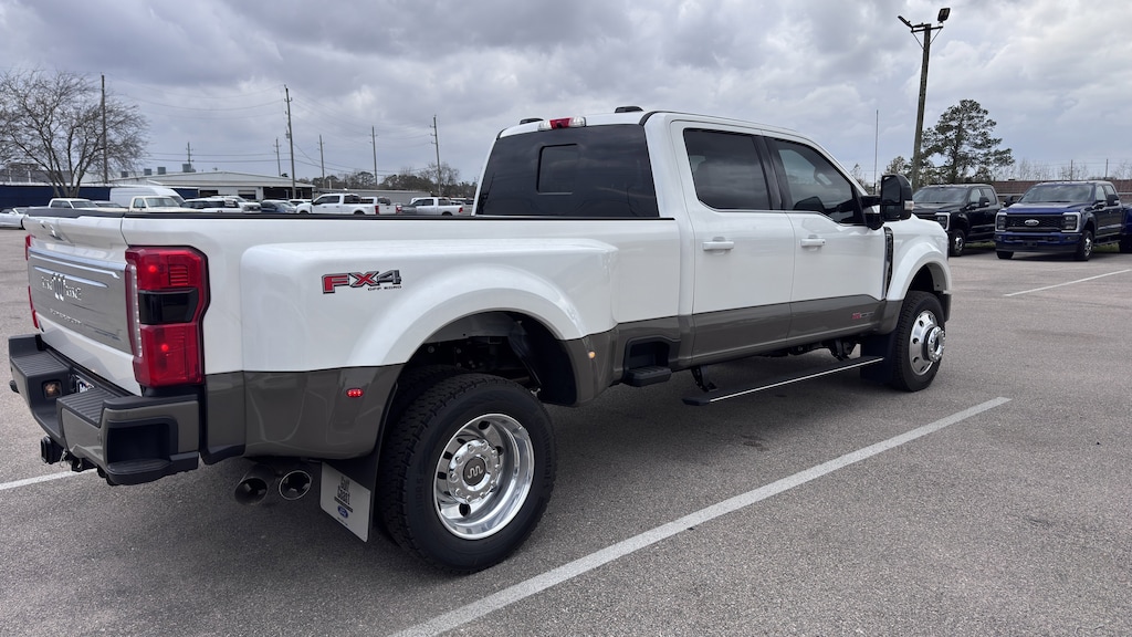 New 2026 Ford F-450 Truck Crew Cab