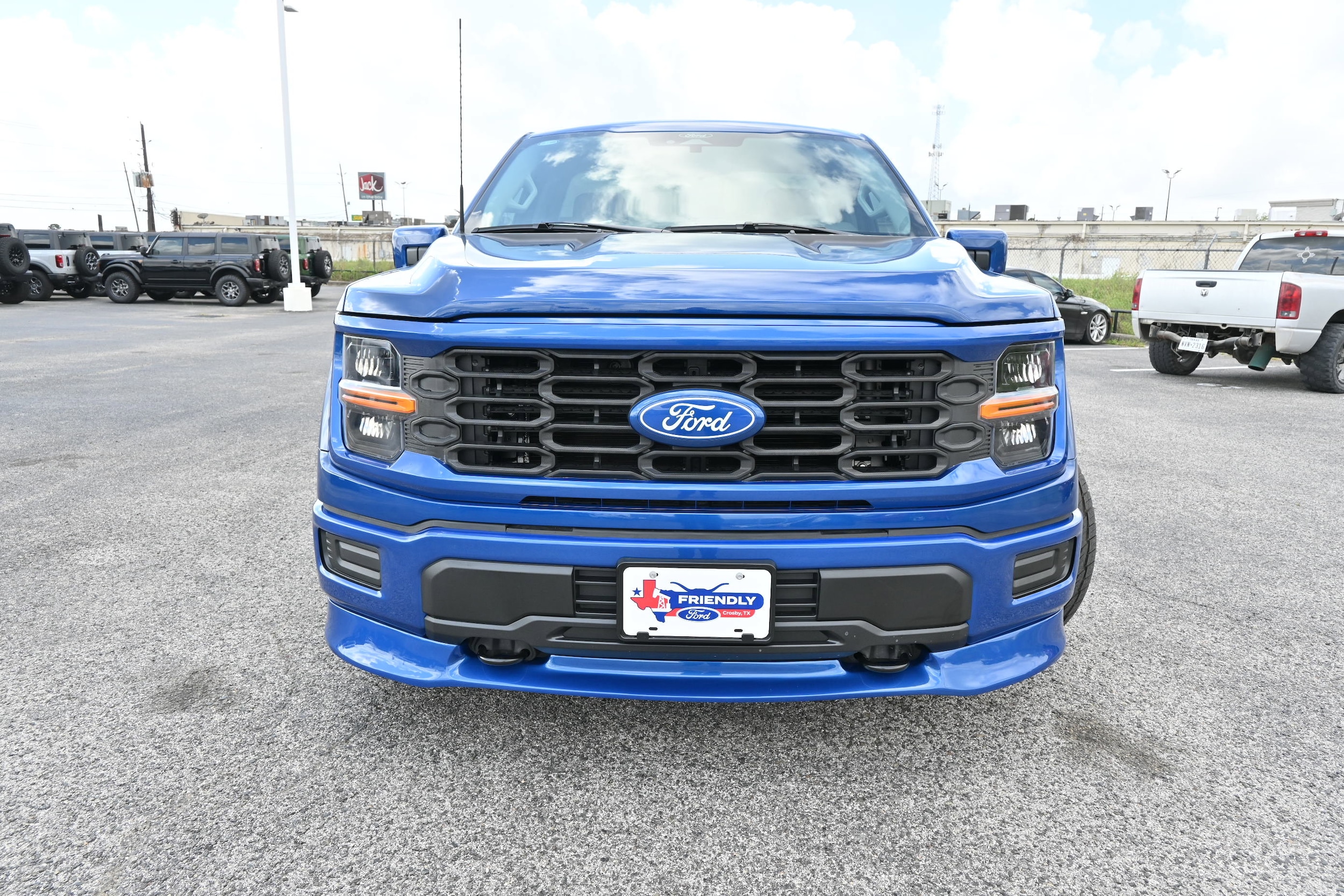 2025 Ford F-150 XL - Photo 9
