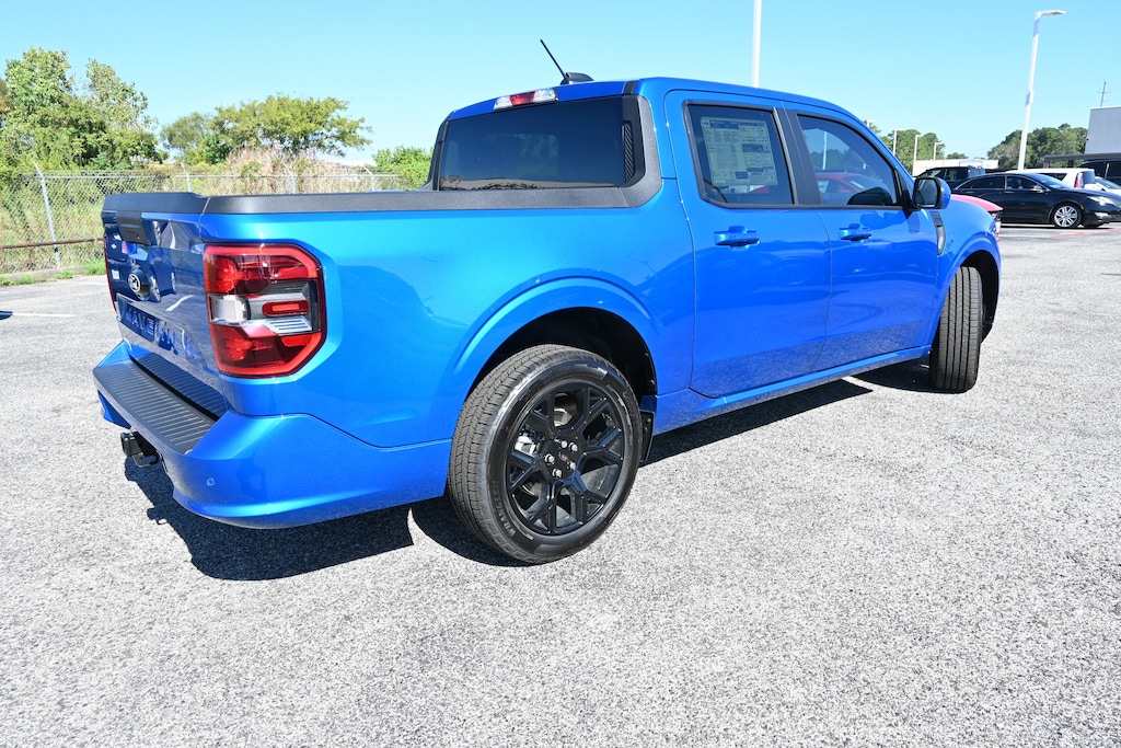 New 2025 Ford Maverick Lobo Standard Truck SuperCrew