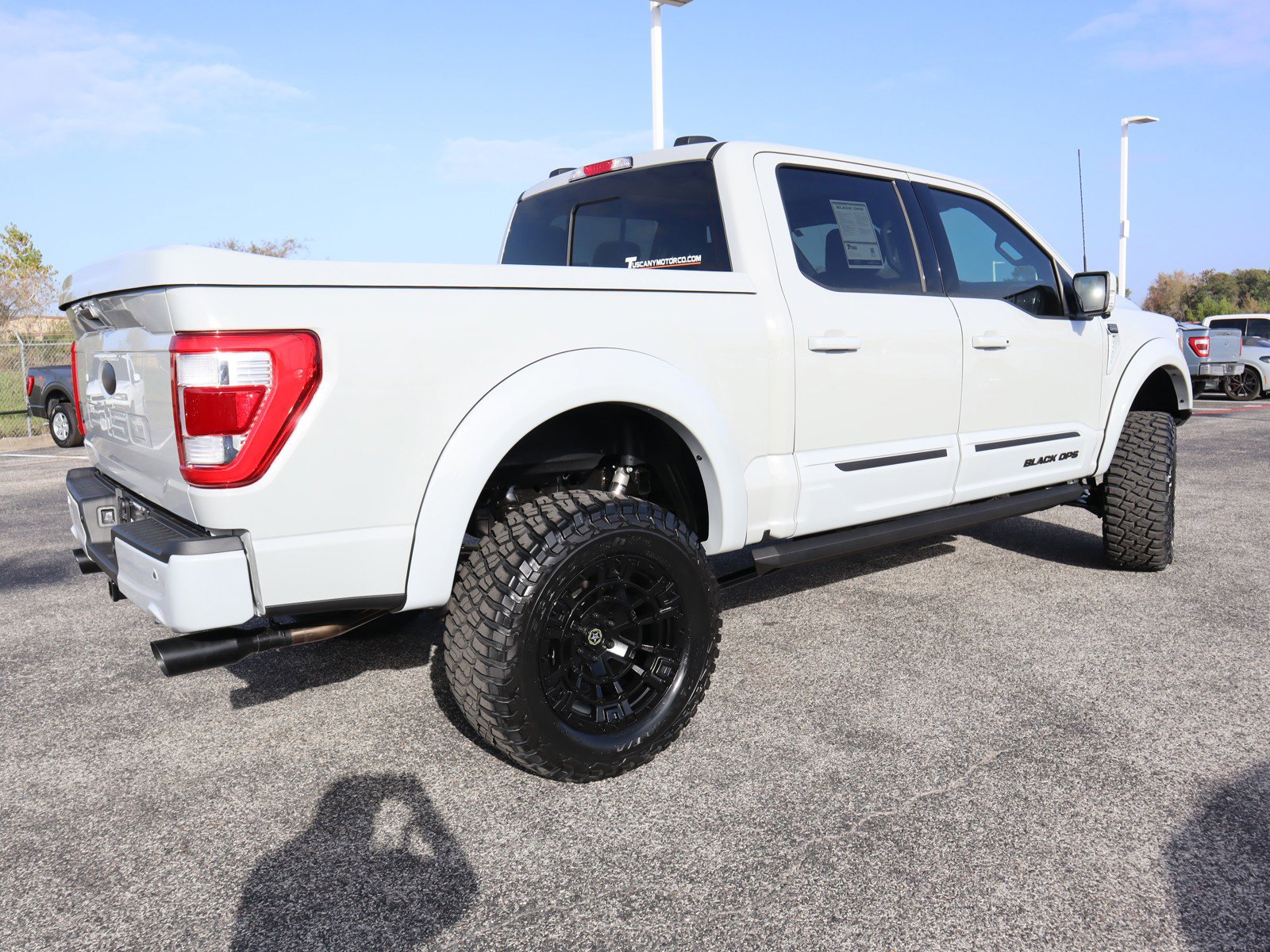 2023 Ford F-150 photo 2