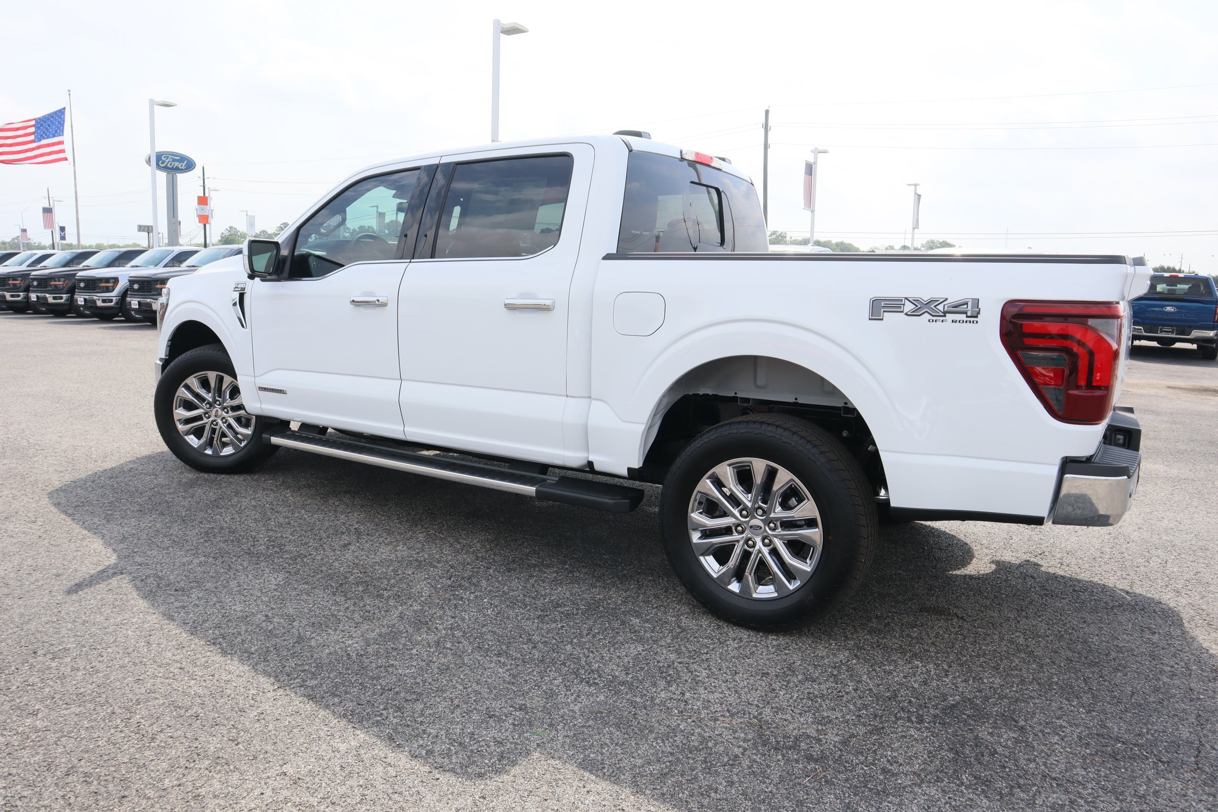 2025 Ford F-150 Lariat - Photo 8