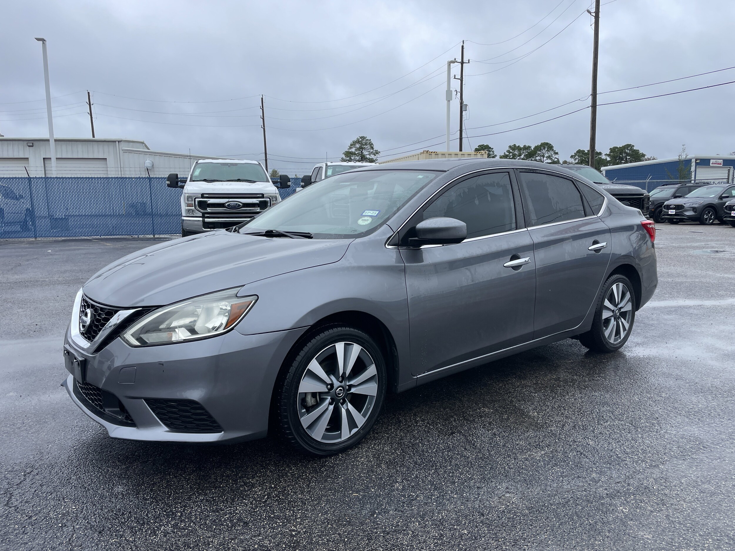 2019 Nissan Sentra SV photo 4
