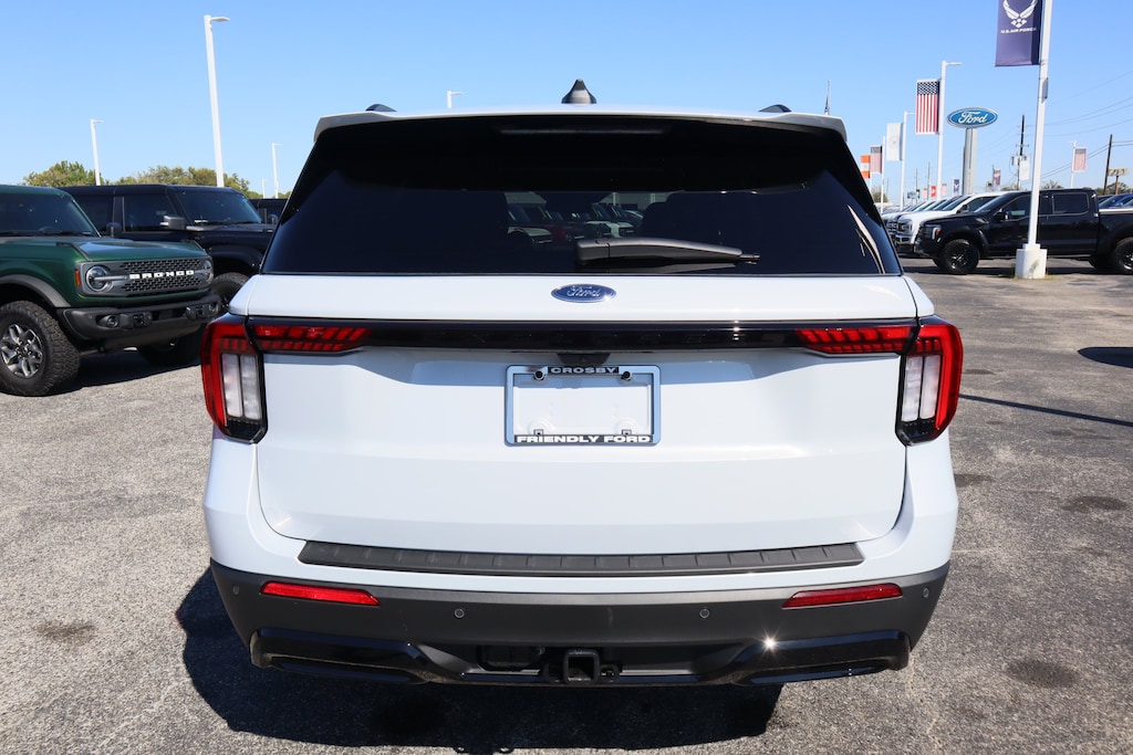New 2026 Ford Explorer ST-Line SUV