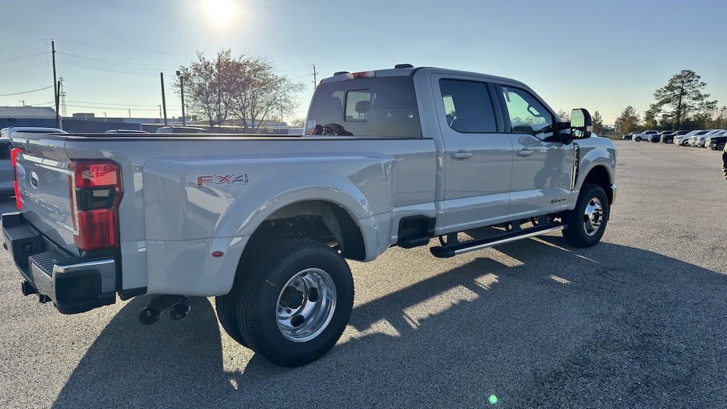 New 2026 Ford F-350 F-350 XLT Truck Crew Cab