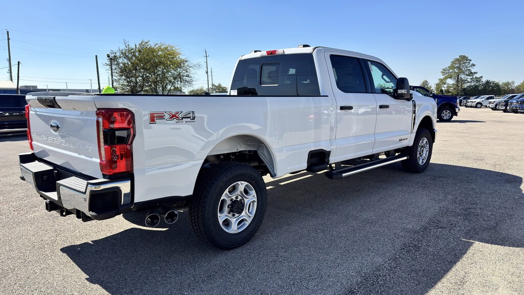New 2026 Ford F-350 F-350 XLT Truck Crew Cab