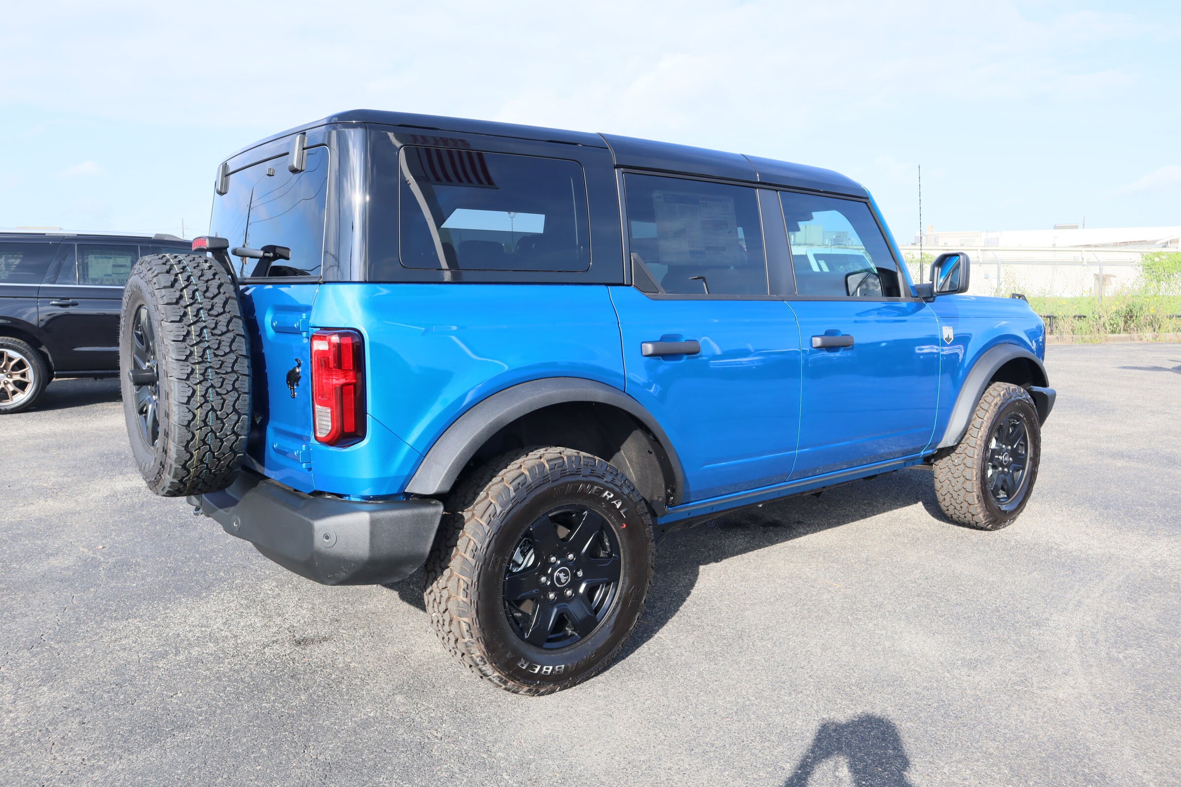 2025 Ford Bronco Big Bend photo 3