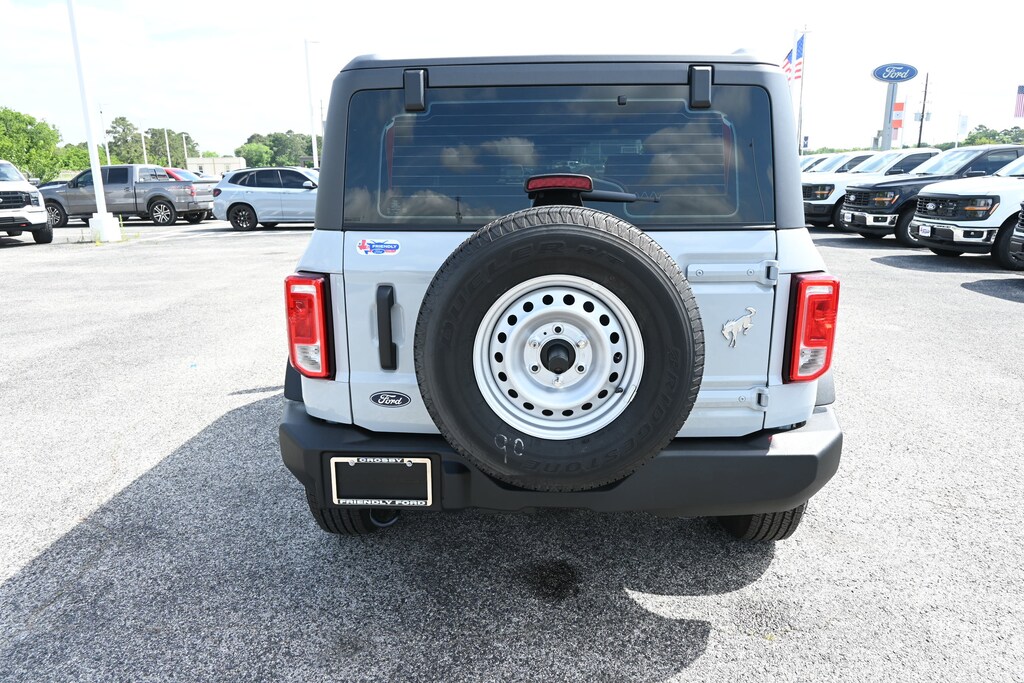 New 2026 Ford Bronco Base SUV