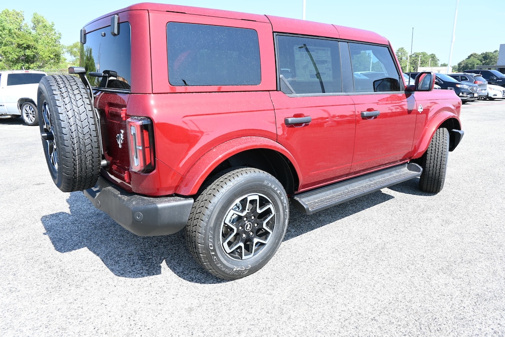 New 2026 Ford Bronco Outer Banks SUV