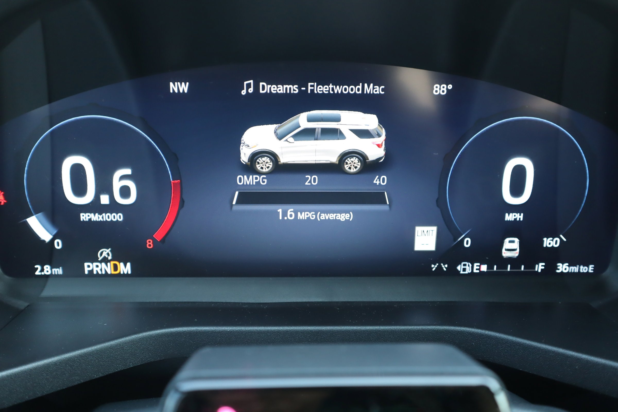 2025 Ford Explorer ST - Photo 20